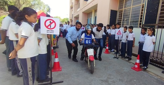  Honda Motorcycle & Scooter India conducts second leg of Road Safety Awareness Campaign in Jaipur, Rajasthan